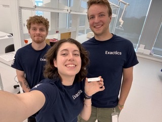 Julian Kage posing for a selfie